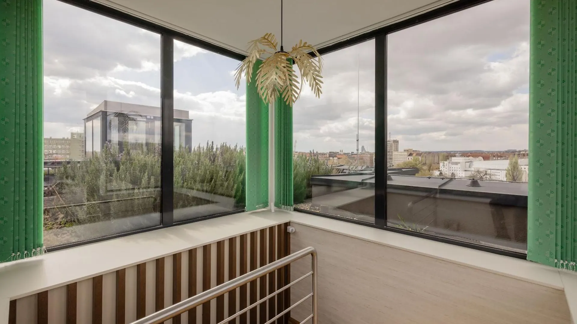 Trainforest Penthouse Residences Budapest Apartment