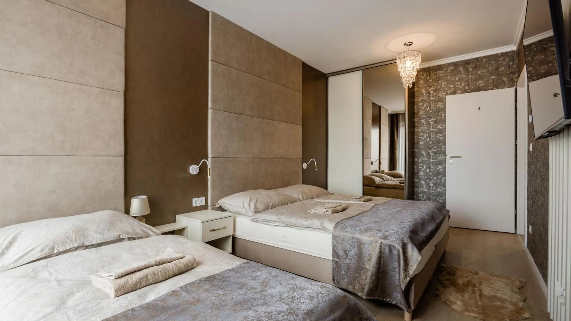 Trainforest Penthouse Residences Budapest Apartment